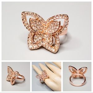 🔸NWT Rose Gold Rhinestone Butterfly Ring